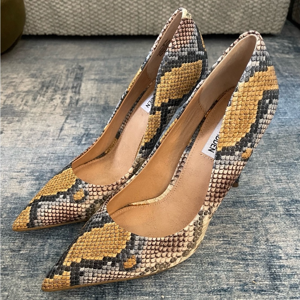 Steve Madden heels size 7.5